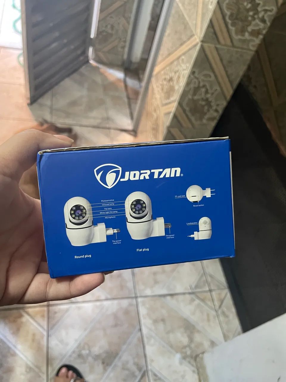 Jortan Camera470096964958310401