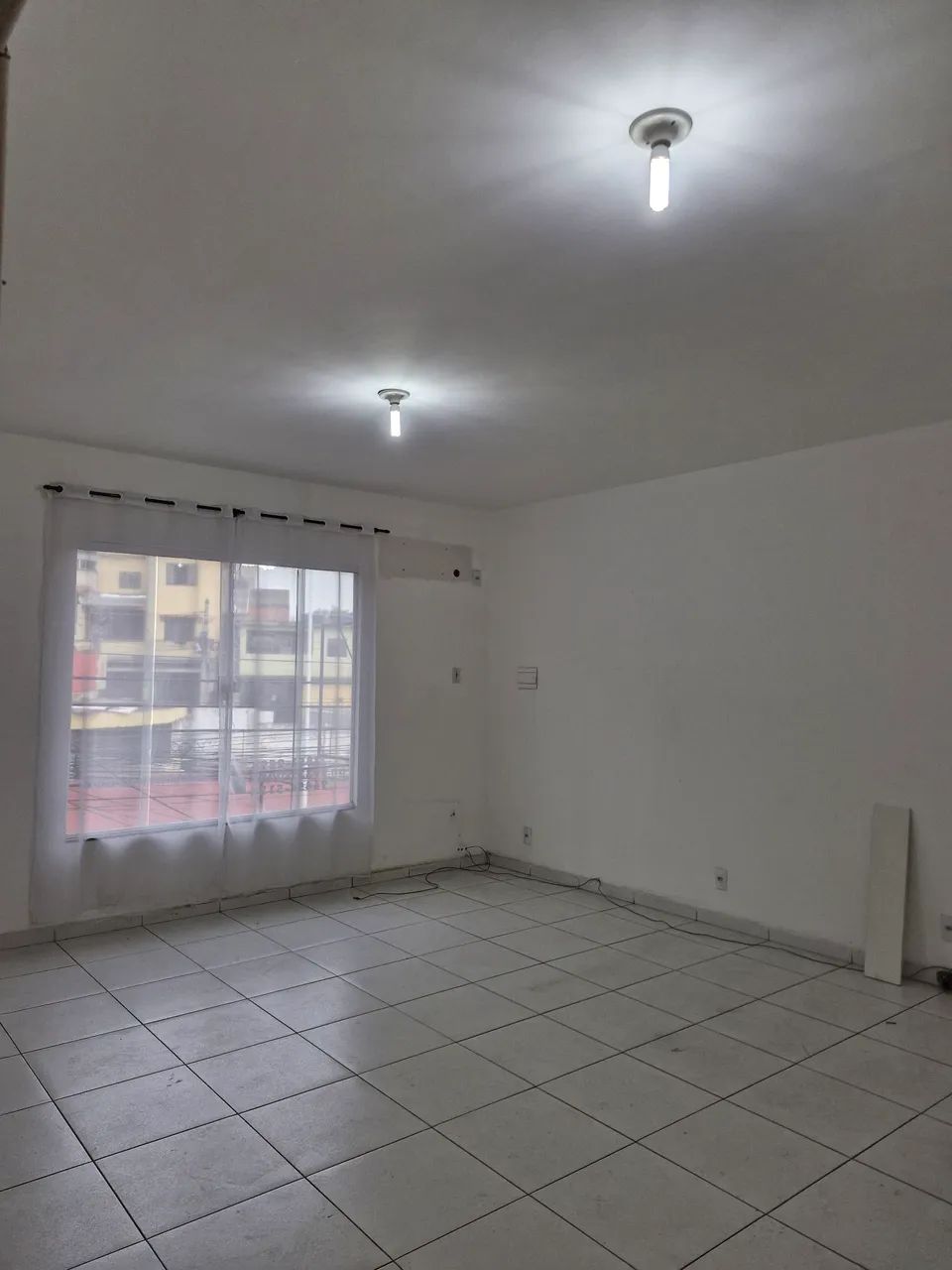 Alugo Salas Comerciais Cruzeiro do Sul - Foto 3