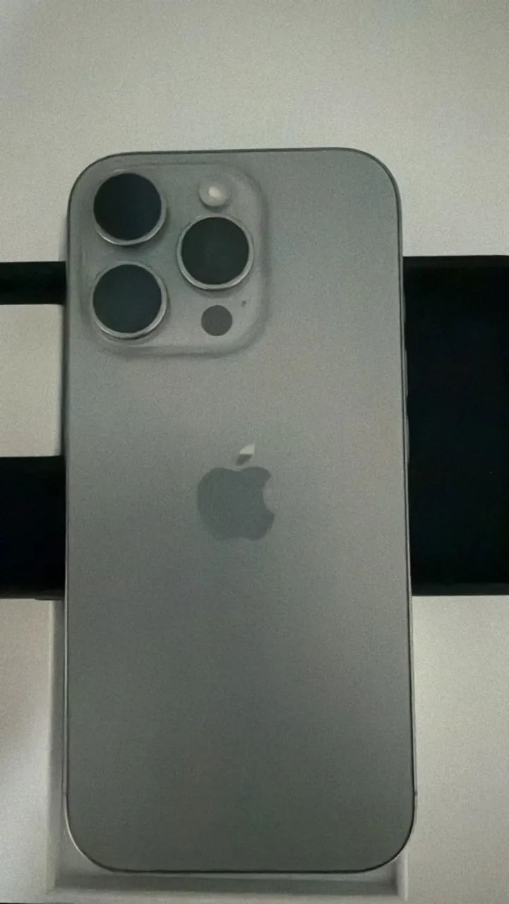 iPhone 16 Pro - Foto 3