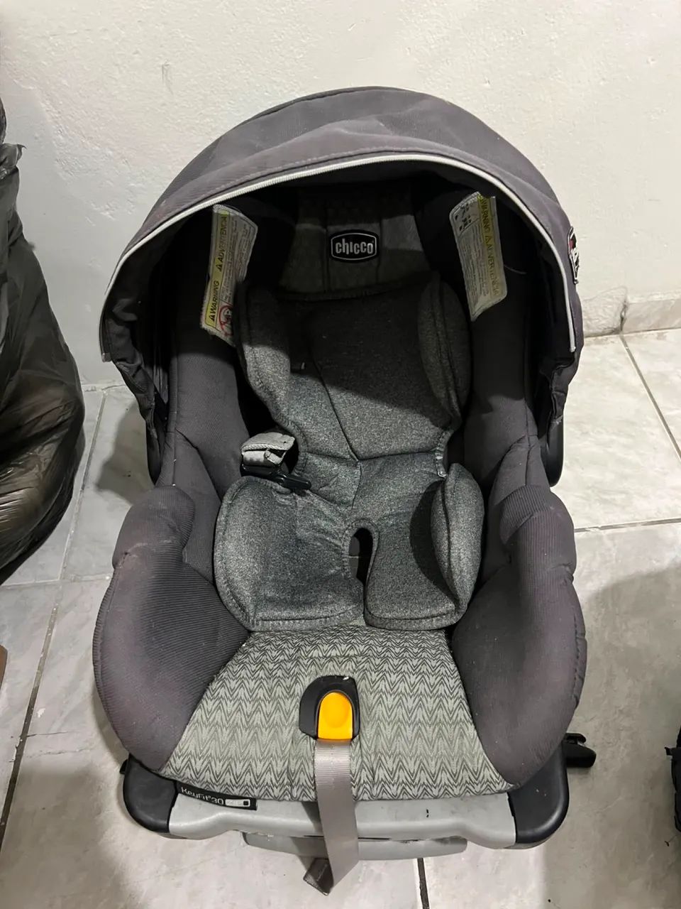 Bebê Conforto Chicco KeyFit 30 com Base Original - Excelente Estado