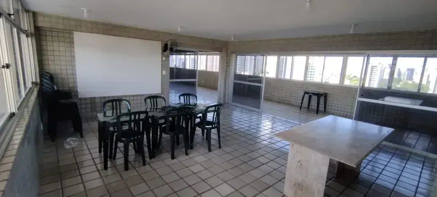 Apartamento 109m², 3 Quartos, Suíte, Varanda e Dependência - Madalena - Foto 3