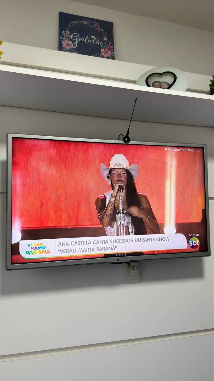 TV LG de 32 polegadas.