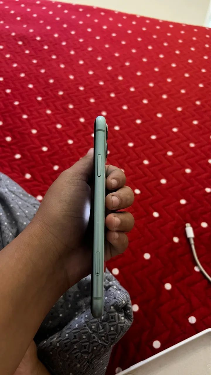vendo iphone 11  - Foto 4