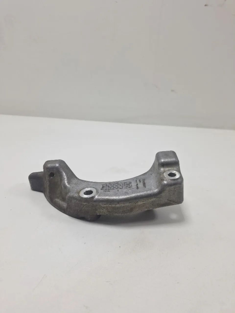 Suporte Compressor Ar Volvo Xc60 T5 2015/2019