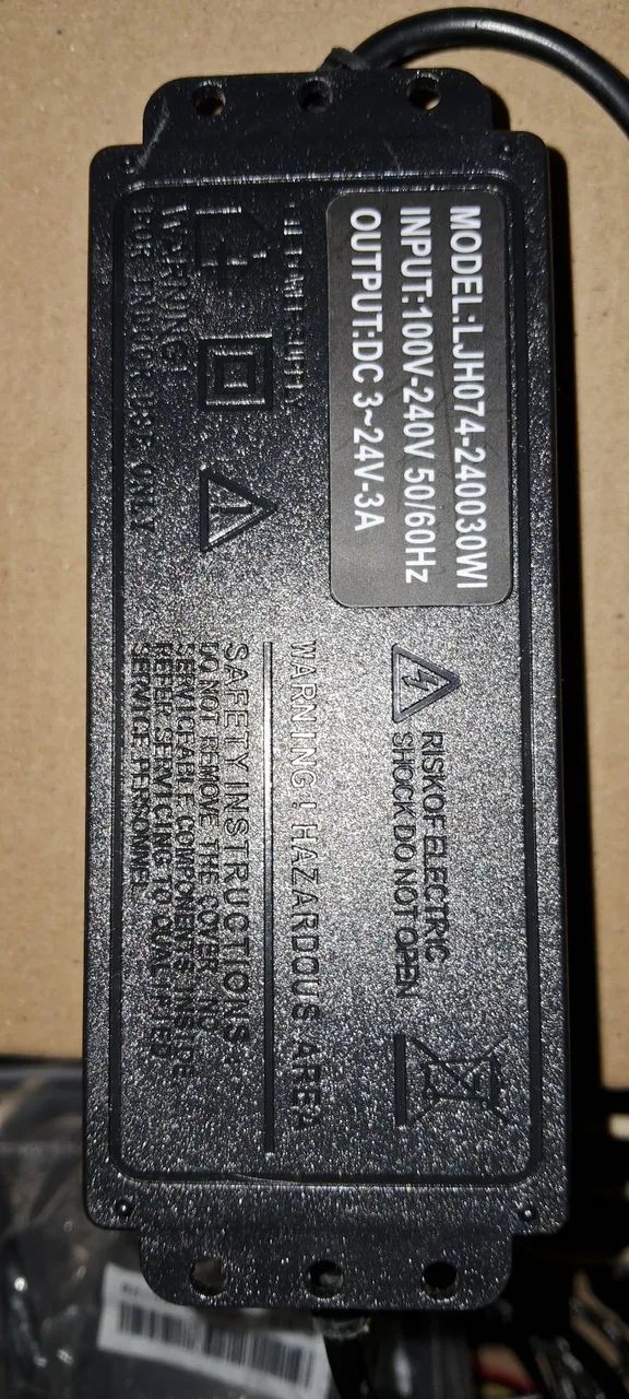 Fonte Carregador Universal Digital 3v-24v 3A Plug P4 para Notebook - Foto 3