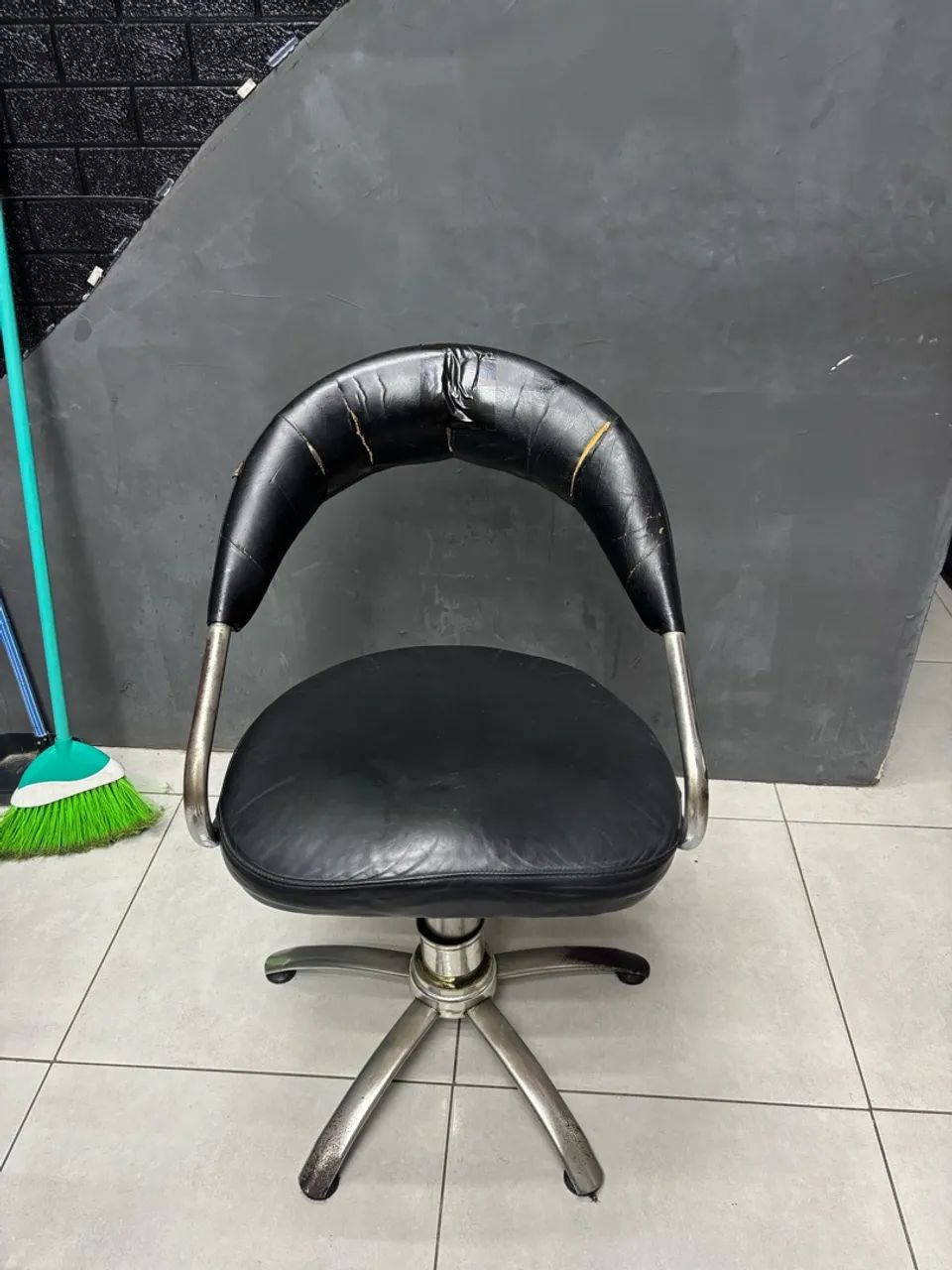 Cadeiras de barbeiro  - Foto 2
