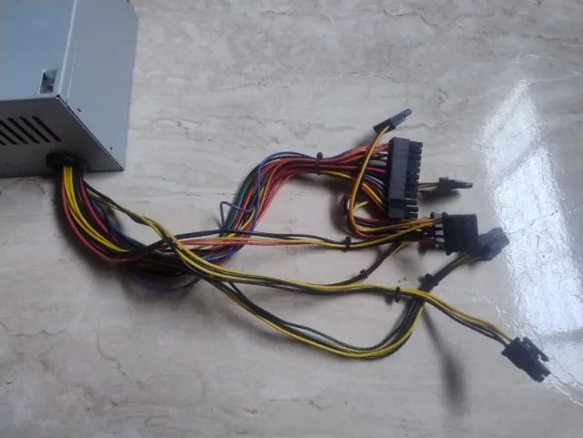 Fonte ATX 700W Itvisiou Model 700 - Foto 4