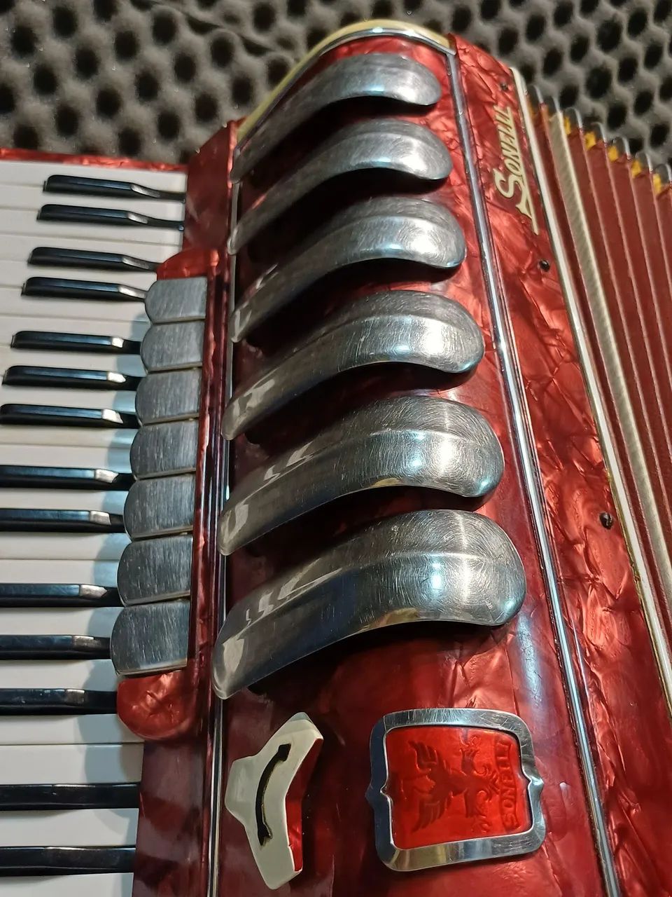 Acordeon Sonelli de 80 baixos afinada. - Foto 3