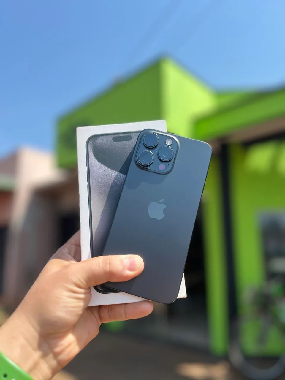 iPhone 15 Pro Max 256Gb Impecável