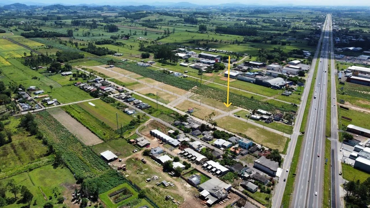 TERRENO DE ESQUINA EM LOTEAMENTO PLANEJADO PRÓXIMO AO CENTRO DE SOMBRIO - Foto 2