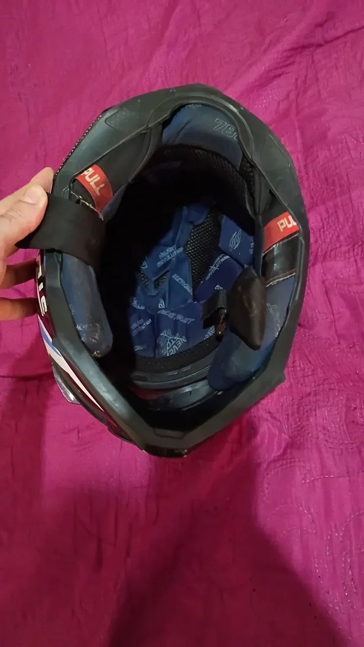 Capacete em perfeito Estado, bom para suas aventuras diária.  - Foto 4