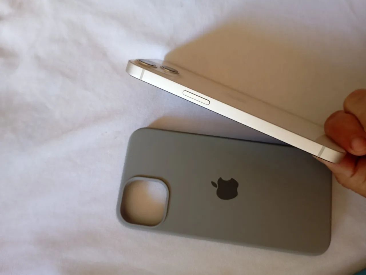 Iphone 13 128gb branco  - Foto 3