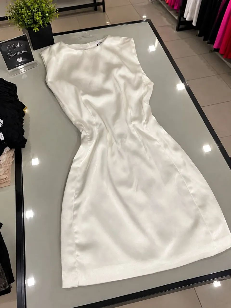 Vestidos - Foto 2
