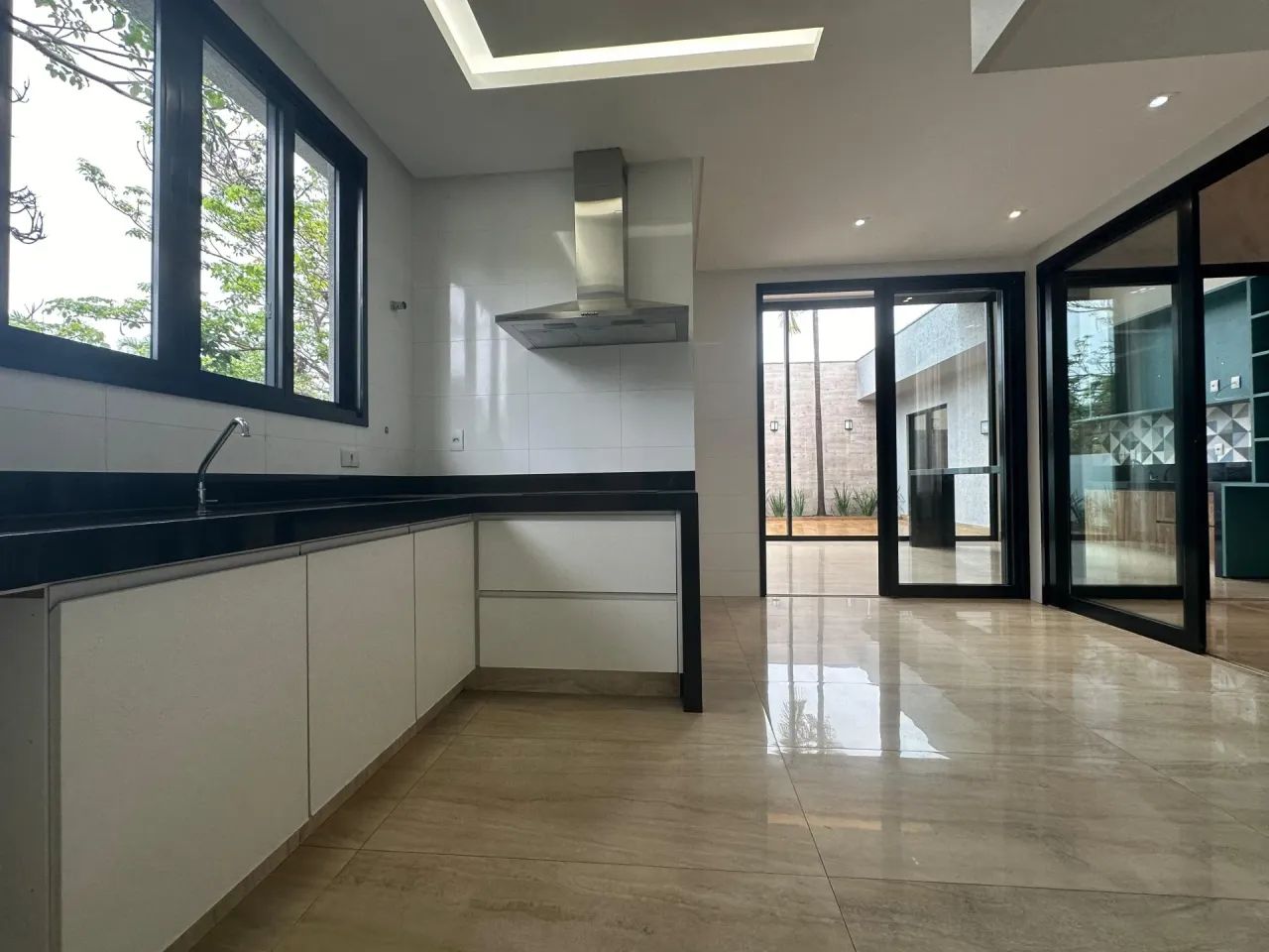 Excelente casa no Jardins Valencia - Foto 7