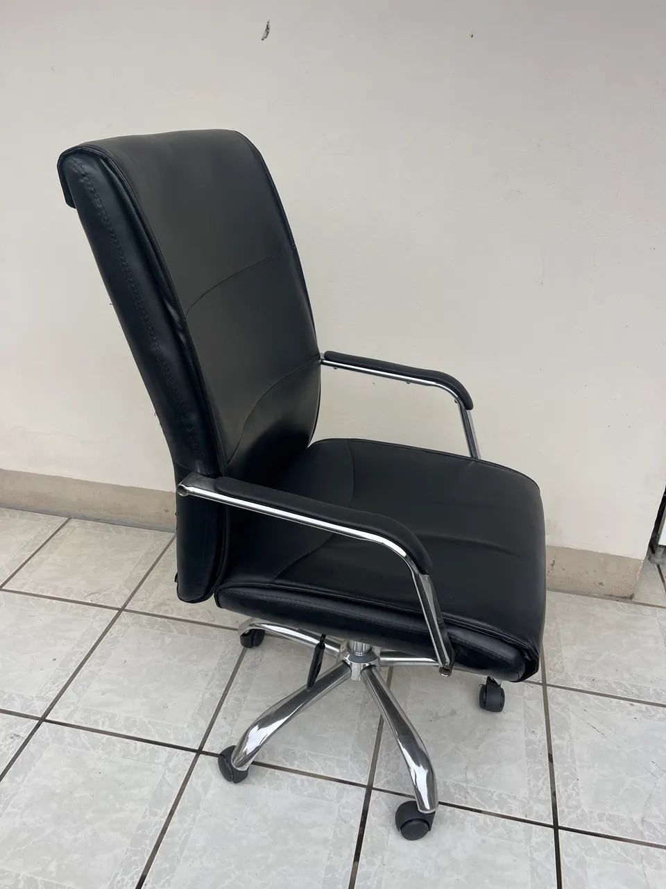 Cadeira executiva  - Foto 2