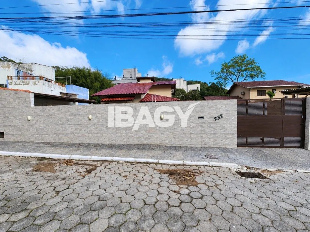 Excelente Casa 4 dormitório(s) em Canasvieiras - Florianópolis