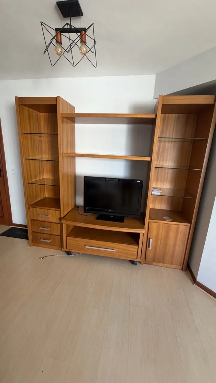 Estante com Rack móvel 