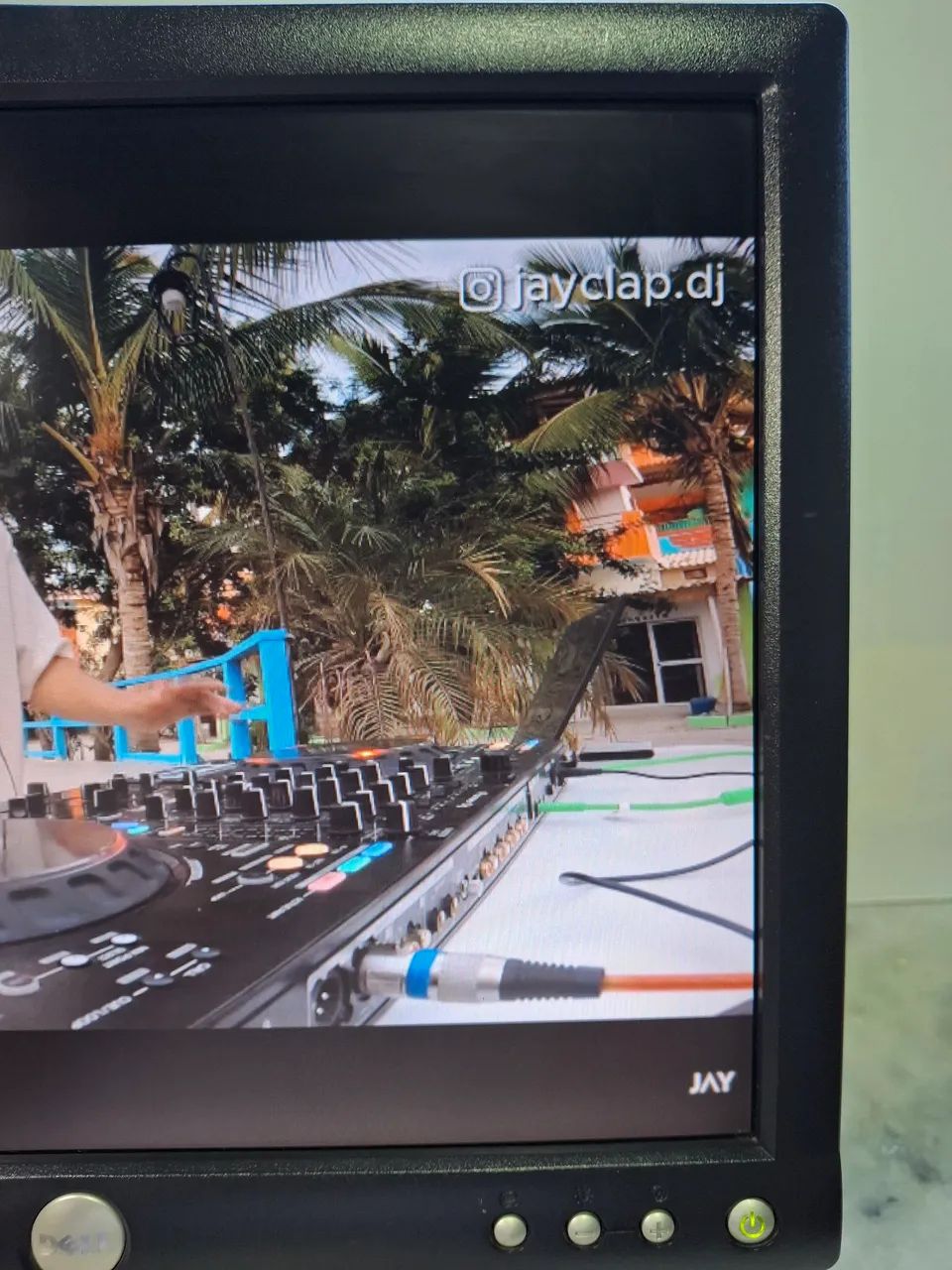 MONITOR DELL 15"  + TECLADO DELL- VGA/ HDMI + CABOS - IMPECÁVEL - Foto 5