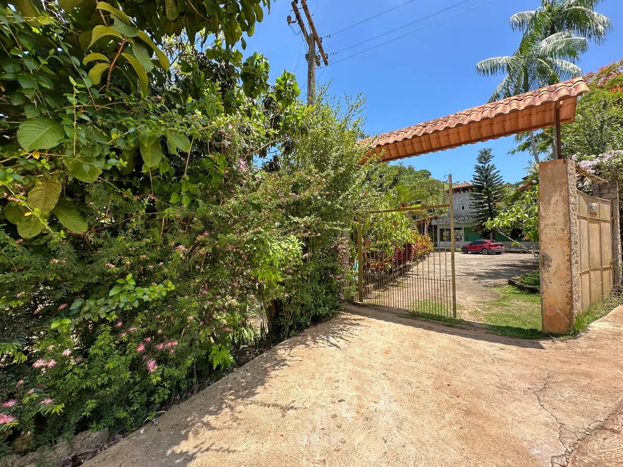 Vendo Sitio com 10 quartos, piscina, córrego e campinho em Alegre/ES - Foto 2