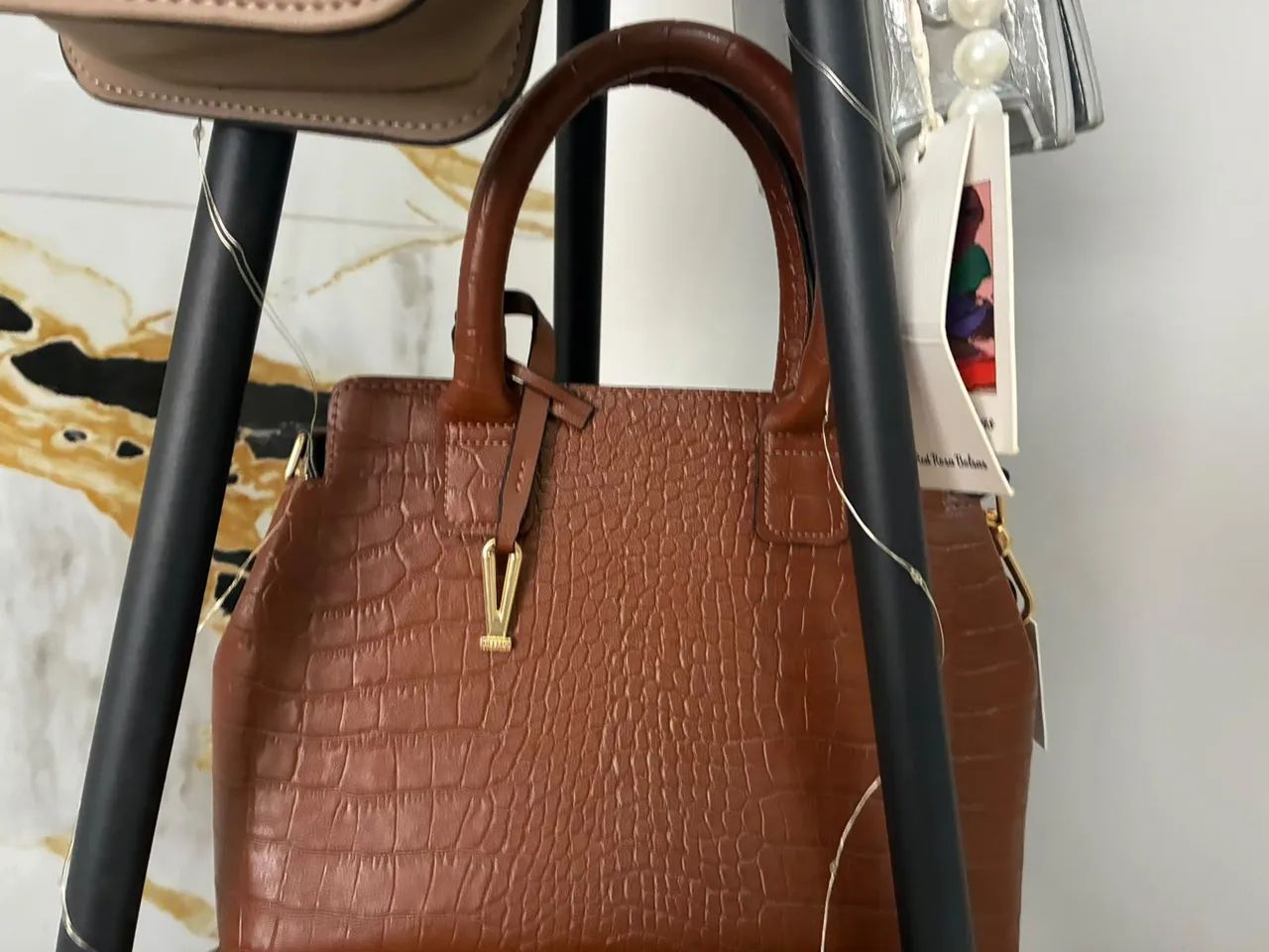 BOLSA DE COURO NOVA - Foto 2