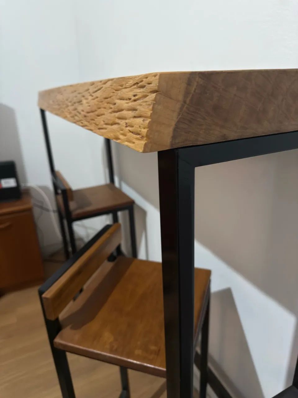 Mesa Alta Planejada com banquetas  - Foto 5