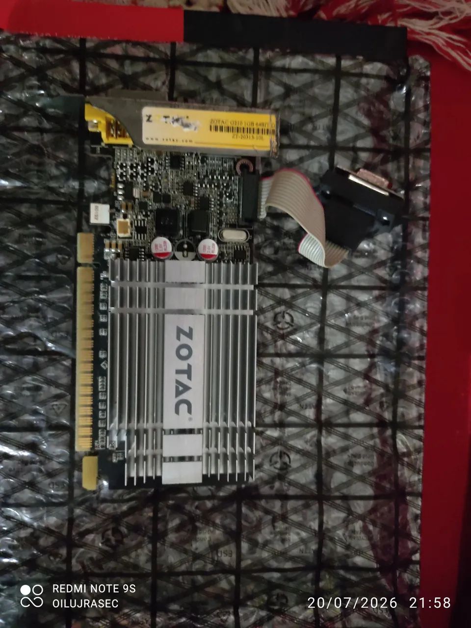 Placa de vídeo Nvidia Geforce G210 1Gb 64Bit  - Foto 2
