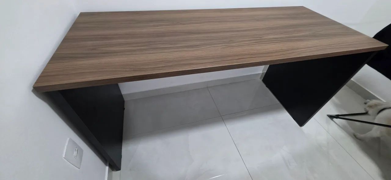 Mesa 1,50 m × 0,60 m para escritório.  - Foto 2