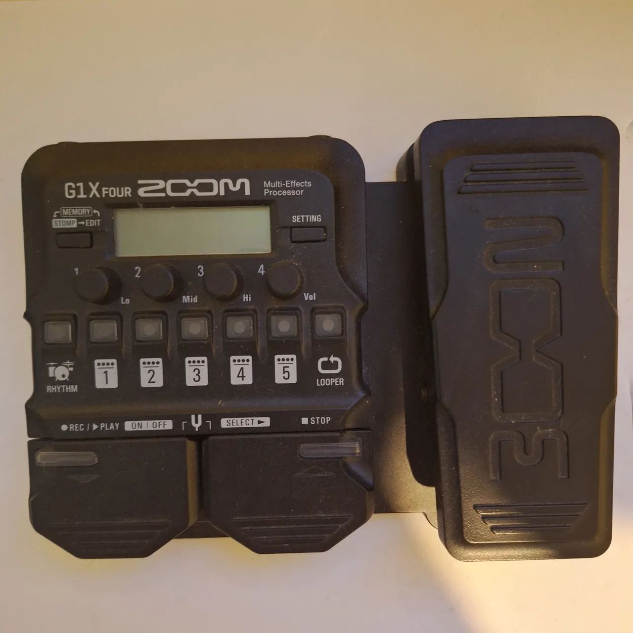 JAM セルコード4セット Zoom g1x four - Instrumentos musicais - Japiim, Manaus 1503212497