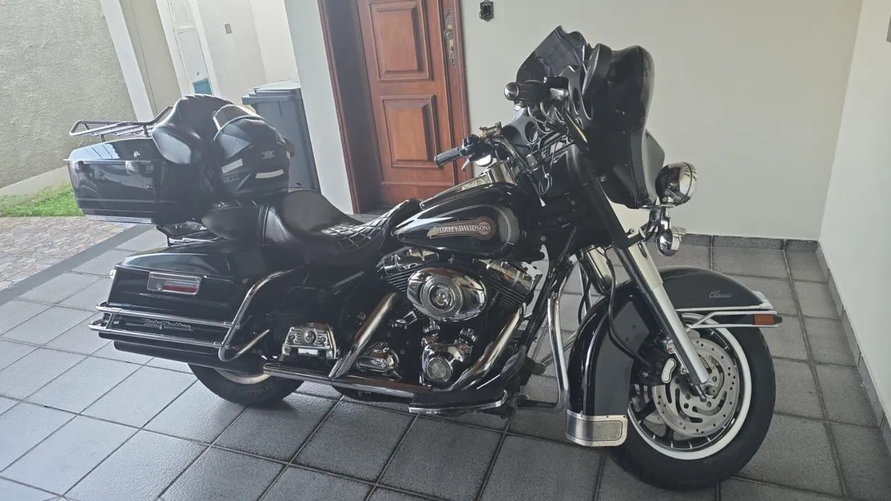 Harley-Davidson Electra Glide Classic - Impecável.