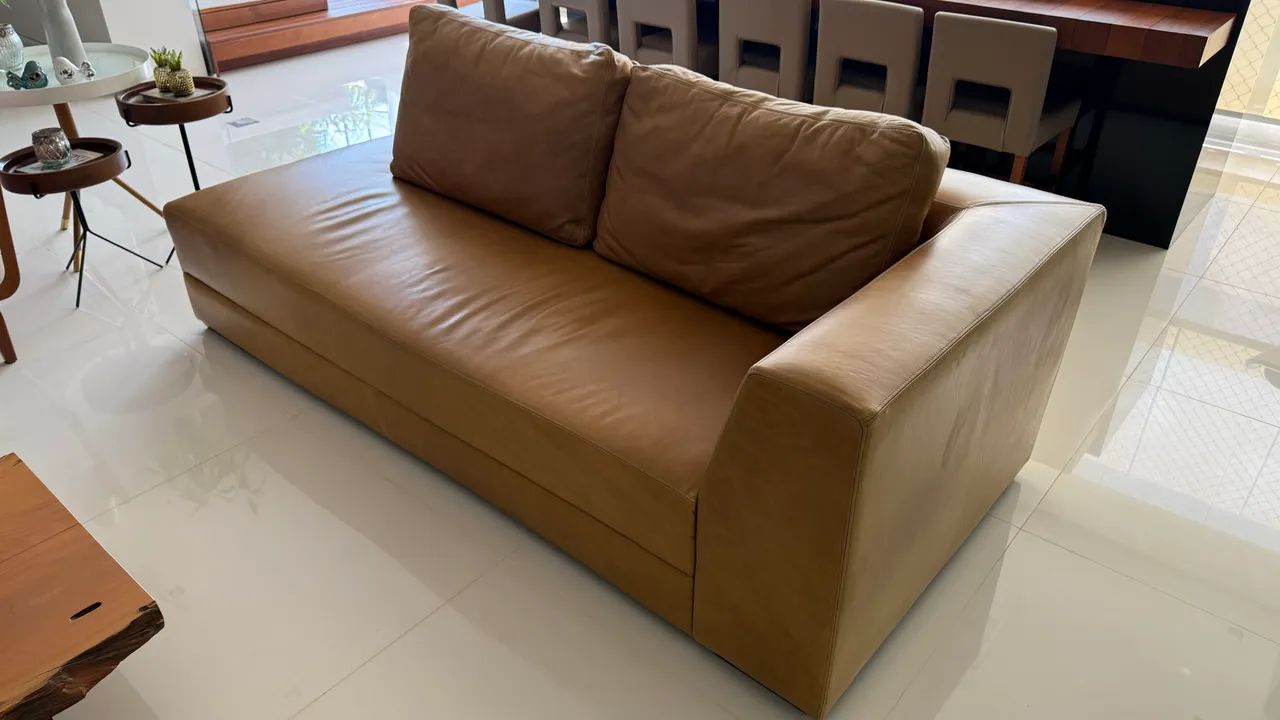 Sofá em Couro em perfeito estado - Foto 3