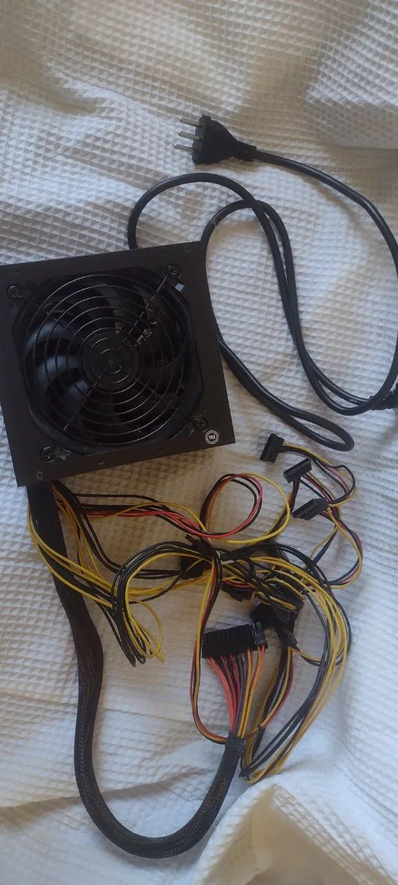 Fonte Tronos pc 750w - Foto 2