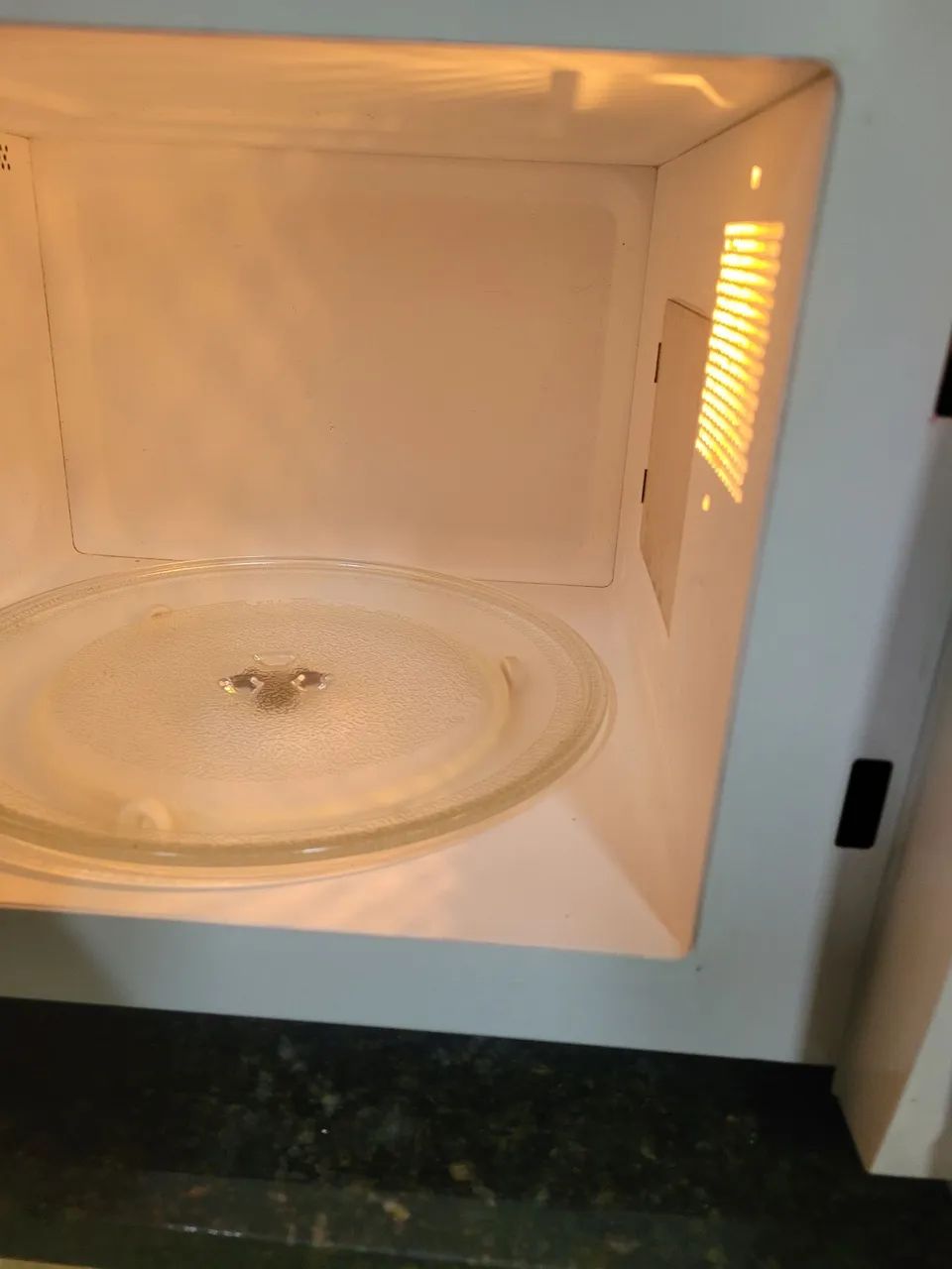 Microondas Eletrolux 18lt  - Foto 4