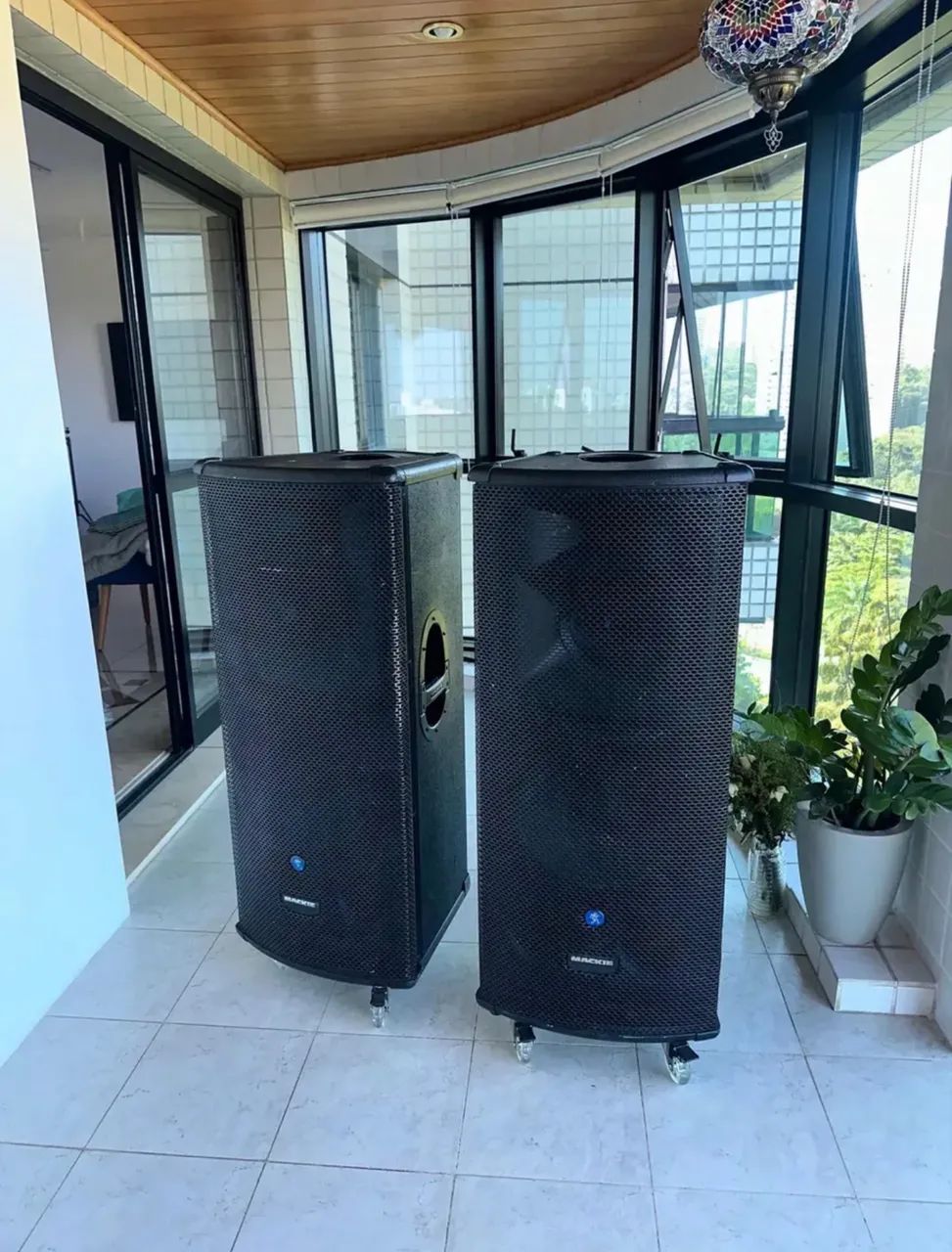 Caixa Ativa Mackie 2800w S225 - Foto 4