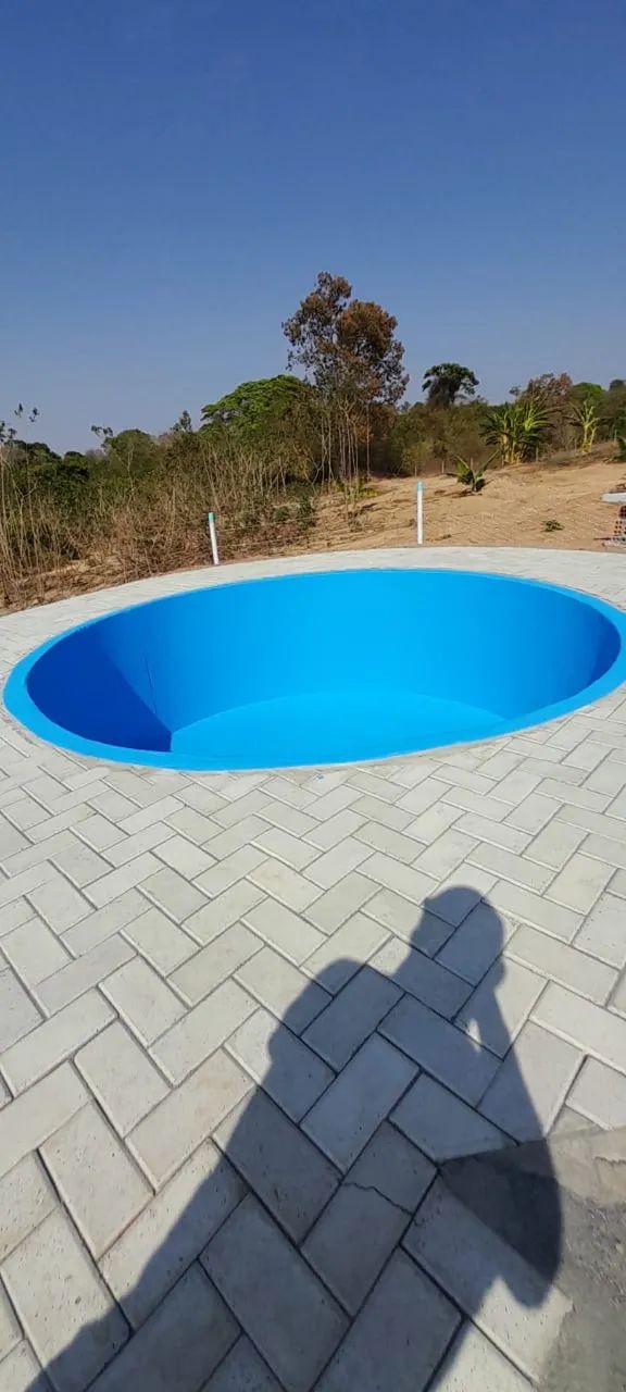 Piscinas e tanques sob encomenda 
