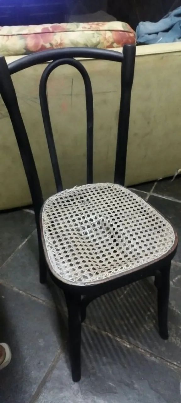 Par de Cadeiras Estilo Thonet Pretas - Assento em Palhinha - Foto 3