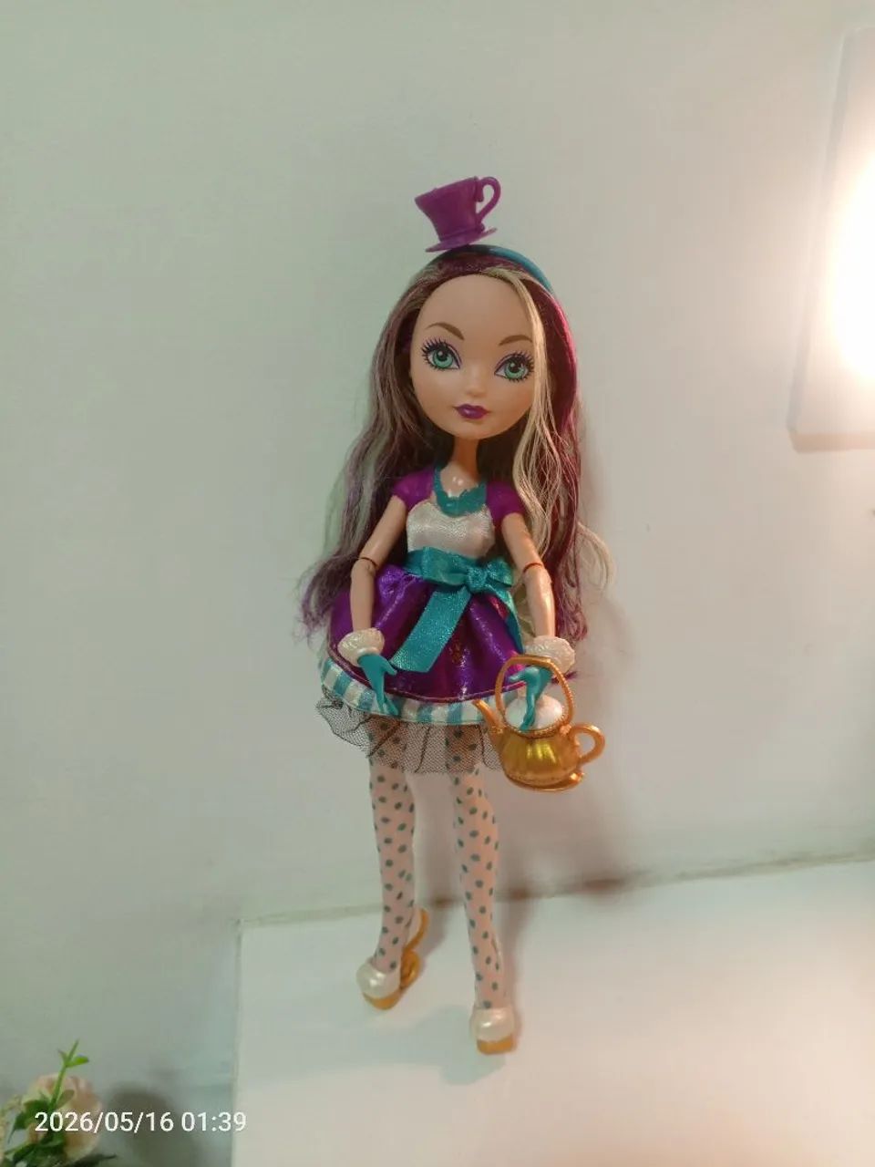 Boneca Ever After Madeline 