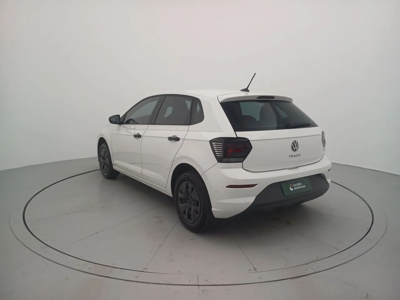 Volkswagen Polo Track 1.0 Flex 12V 5p, foto 3 de 18
