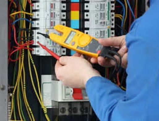 Serviços Eletricista Bombeiro Hidraulico em Buzios - Foto 4