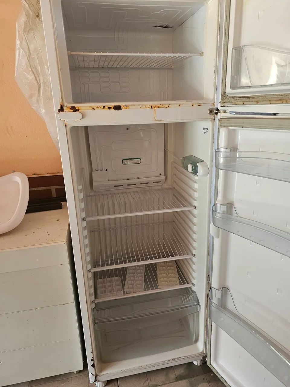 Geladeira Consul Duplex com 334 Litros e 127V - Foto 5
