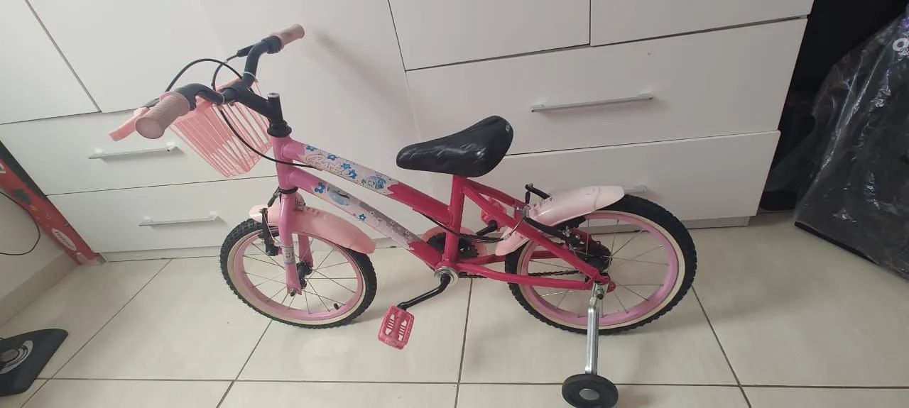 Bicicleta infantil Barbie - Praticamente NOVA