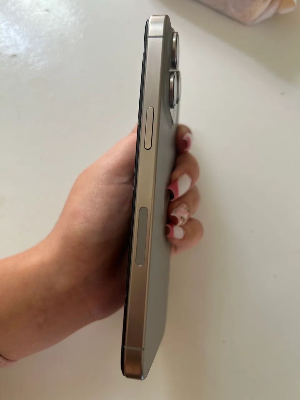 iPhone 15 Pro Max Prata  - Foto 3