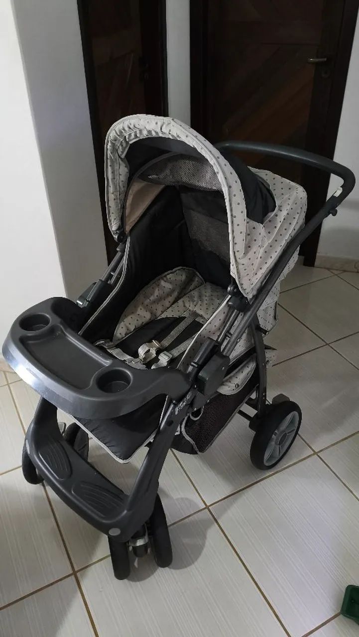 Carrinho de bebê em ótimo estado 
