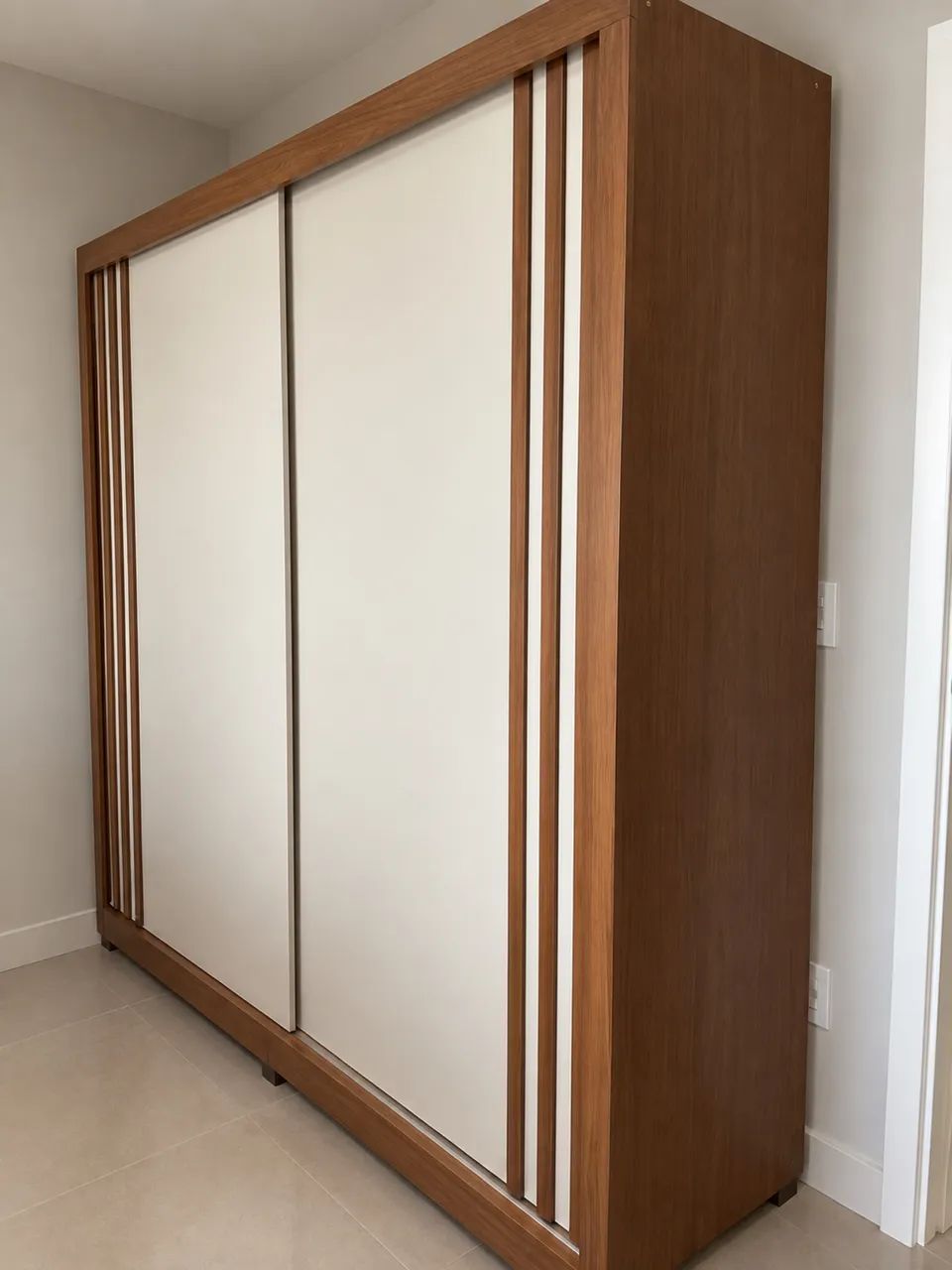 Armário Duas Portas - Foto 2