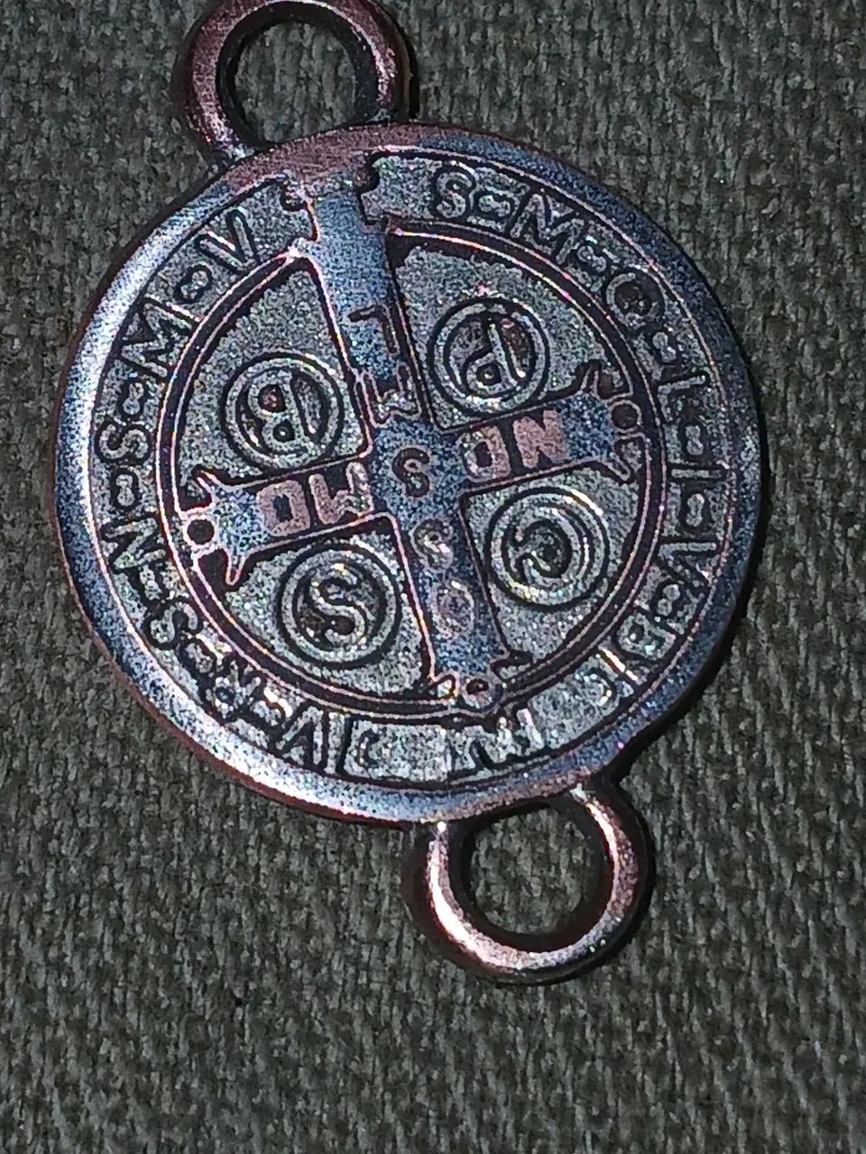 Medalha antiga de São Bento 