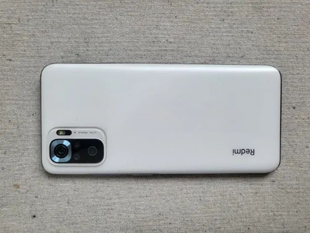 Celular e relógio 