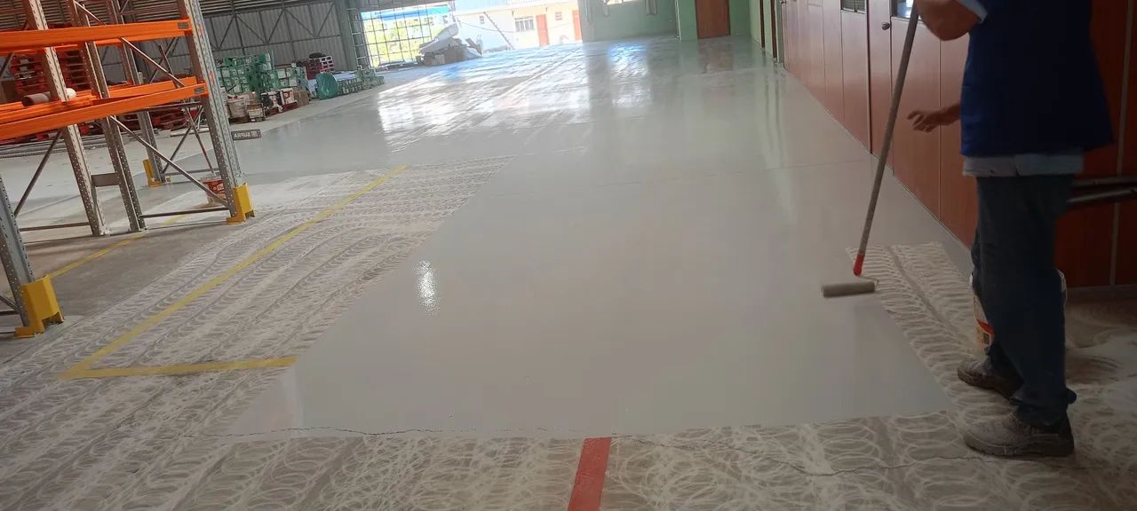 Piso epóxi de qualidade - Foto 2