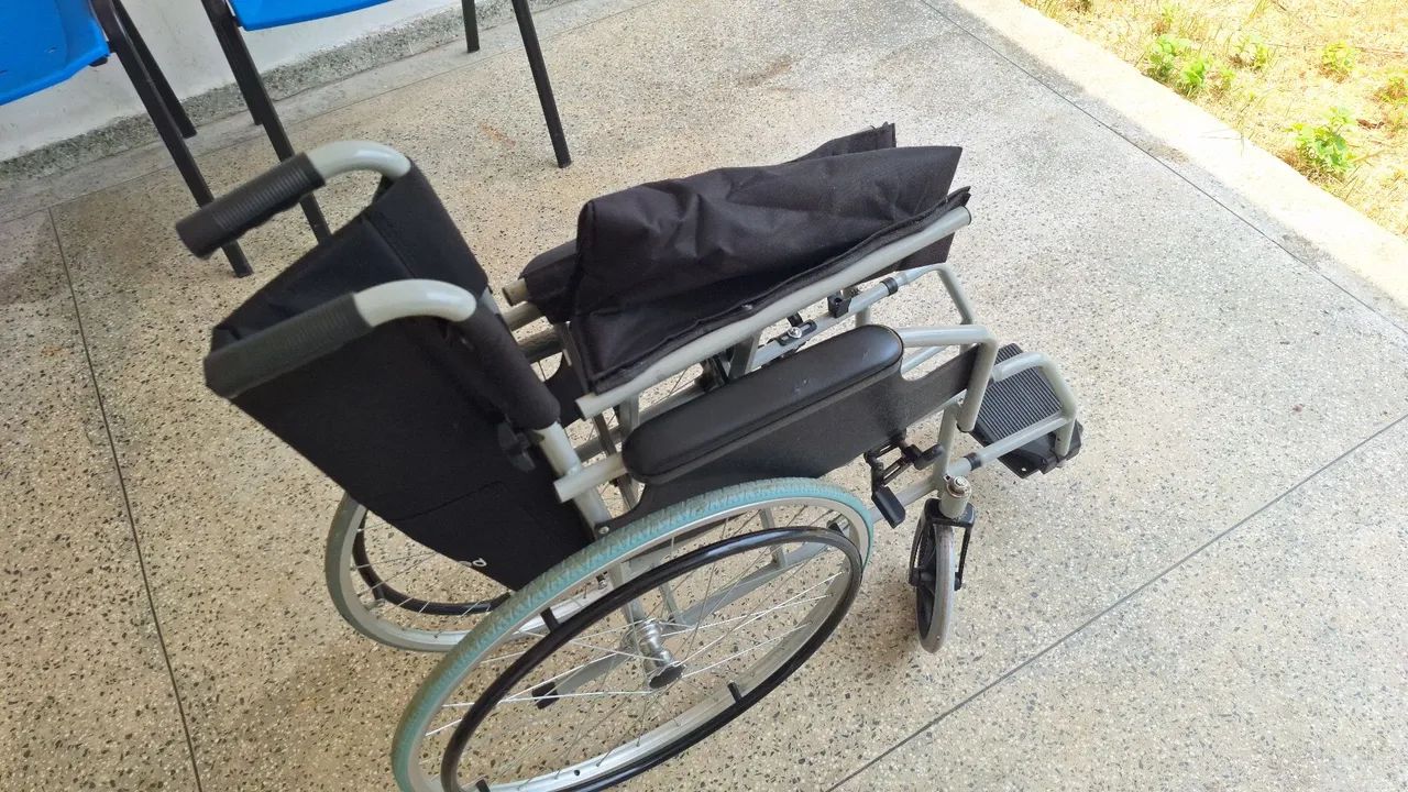 Cadeira de rodas dellamed - Foto 5