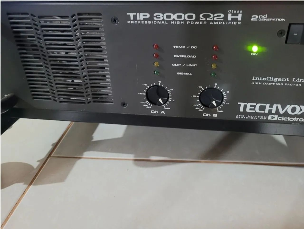 Amplificador TIP3000H  - Foto 2