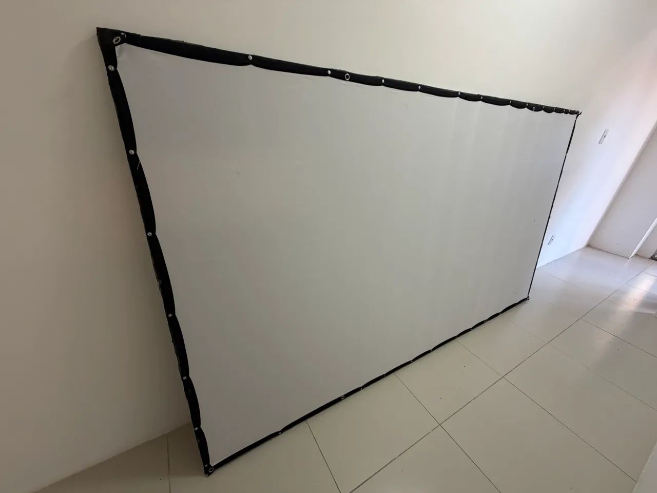 Tela de Projeção 120 Polegadas - Grande Formato para Projetor - Foto 3