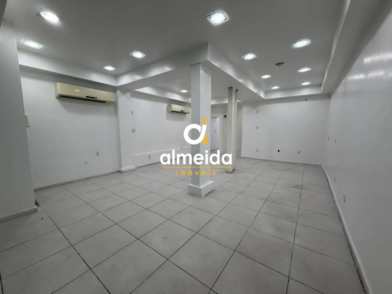 Sala comercial com 2 andares no Centro em Santa Maria RS - Foto 3